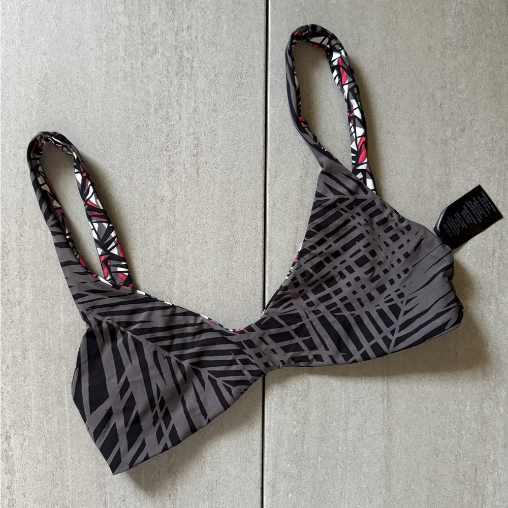 Kikirio Reversible Bikini Top